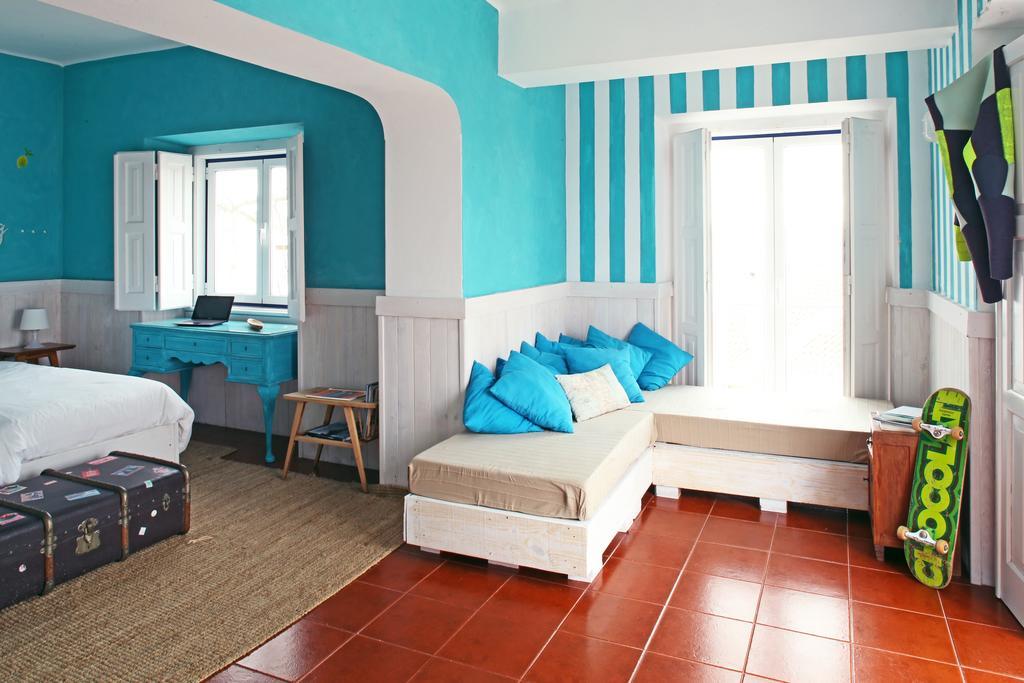 Chill In Ericeira Surf House Hostel Εξωτερικό φωτογραφία