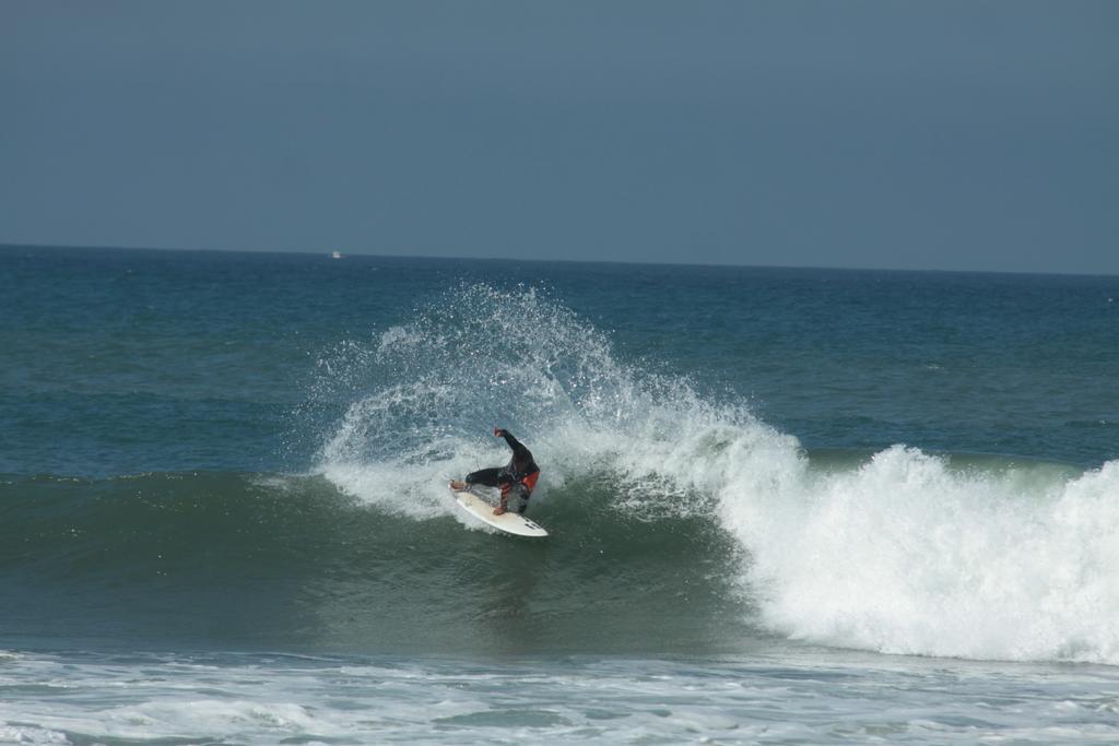 Chill In Ericeira Surf House Hostel Εξωτερικό φωτογραφία