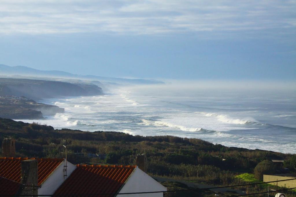 Chill In Ericeira Surf House Hostel Εξωτερικό φωτογραφία